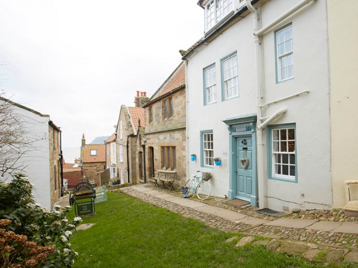 Review: A Perfect Breakaway in Robin  Hood's Bay