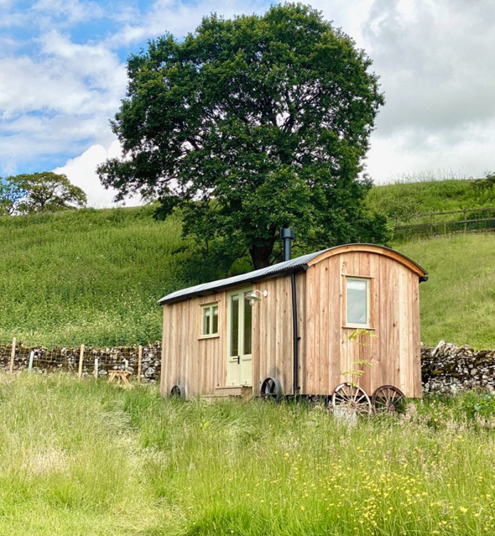 Bullghyll Hut