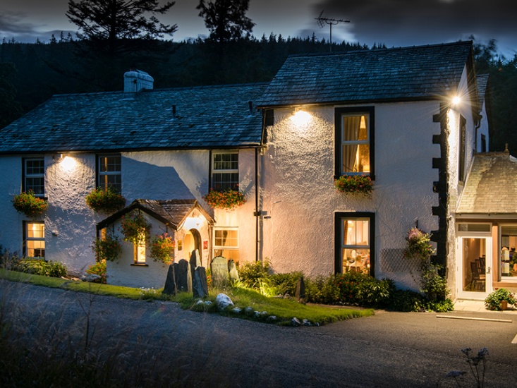 Review: A Michelin-Star Restaurant in a Magical Forest Setting