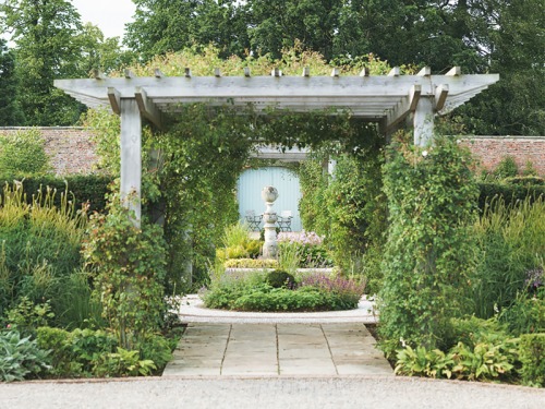 Review: We Check into a Gardener's Cottage on Wynyard's Estate