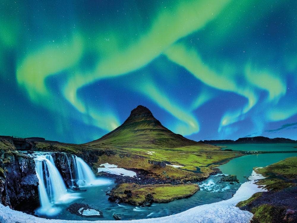 Aurora Borealis, Iceland | Dreamstime