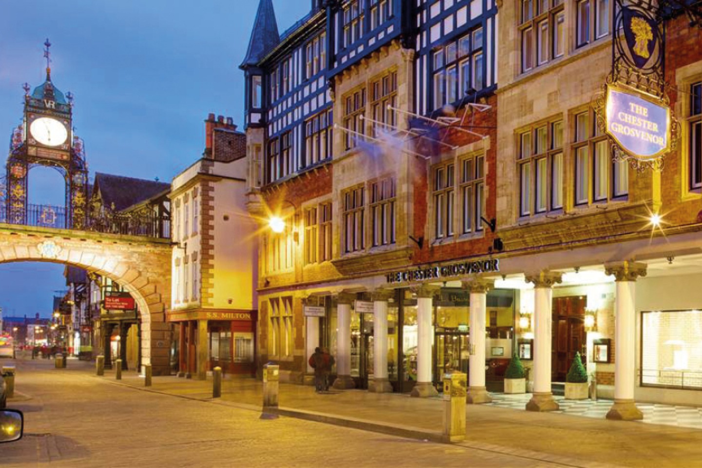 Chester Rows