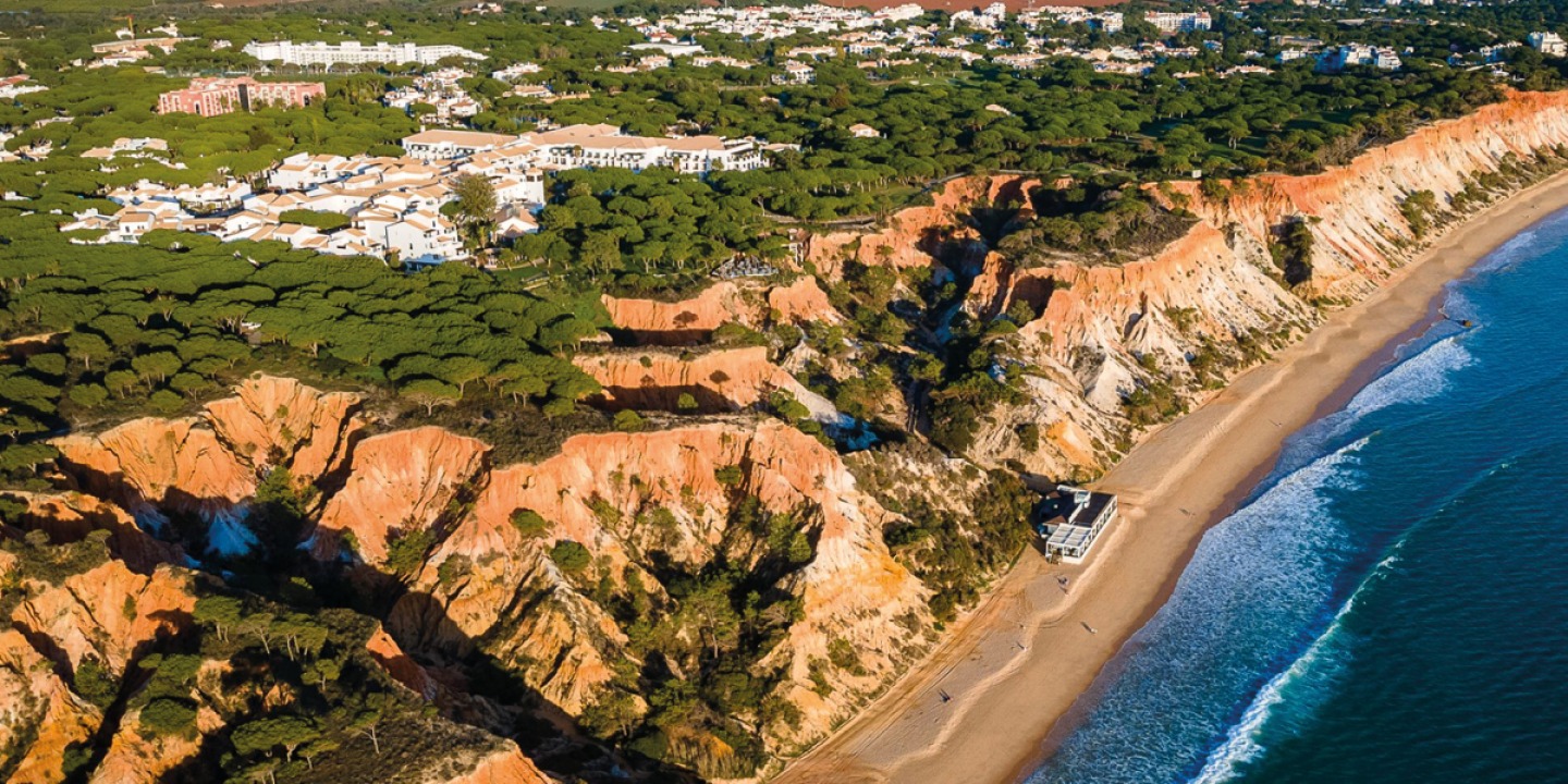 Resort near coast and cliff line