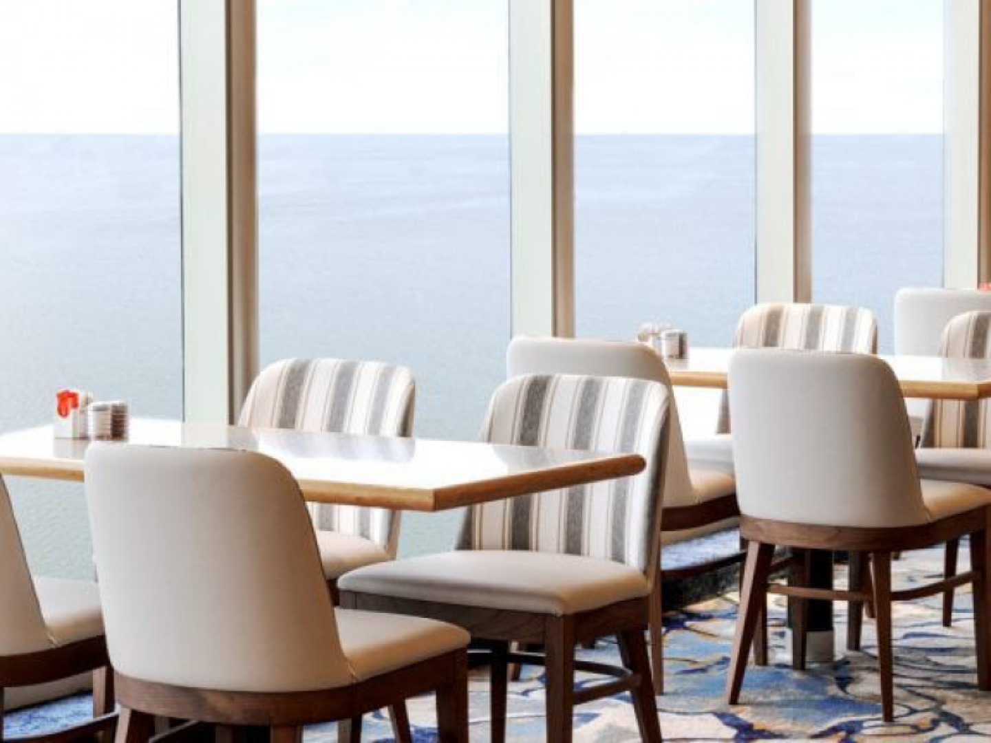 P&O dining room looking out to sea
