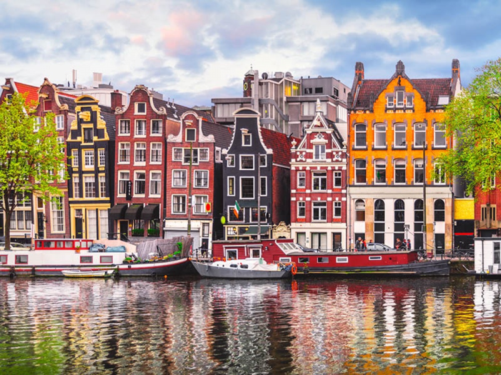 Why You Should Visit Amsterdam with easyJet