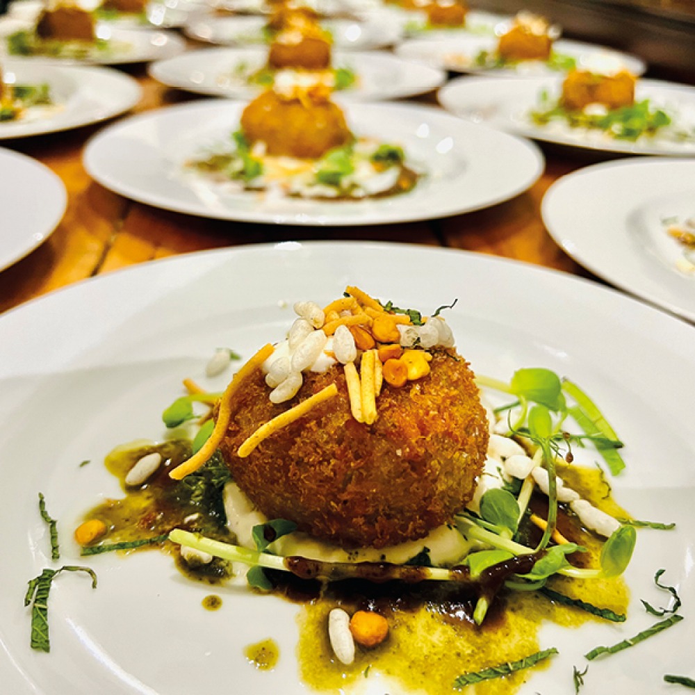 Arancini Ball with salad