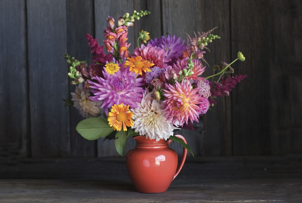 The Flower Recipe Book: 100 Magical, Sculptural, Seasonal Arrangements by Alethea Harampolis and Jill Rizzo, Photographs by Paige Green
