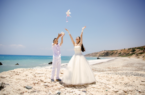 21 Wedding Traditions Around the Globe