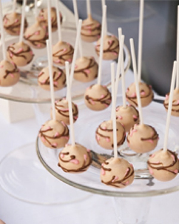 Cake Pops - Bespoke Cakes and Treats