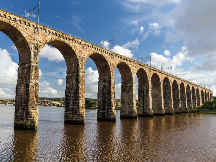 What to Do in Berwick and Holy Island for a Fun Coastal Weekend