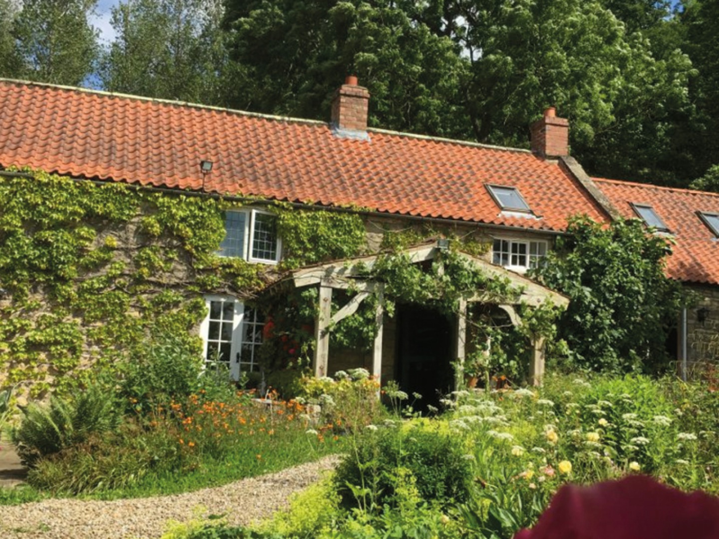 External shot of Carr House Farm