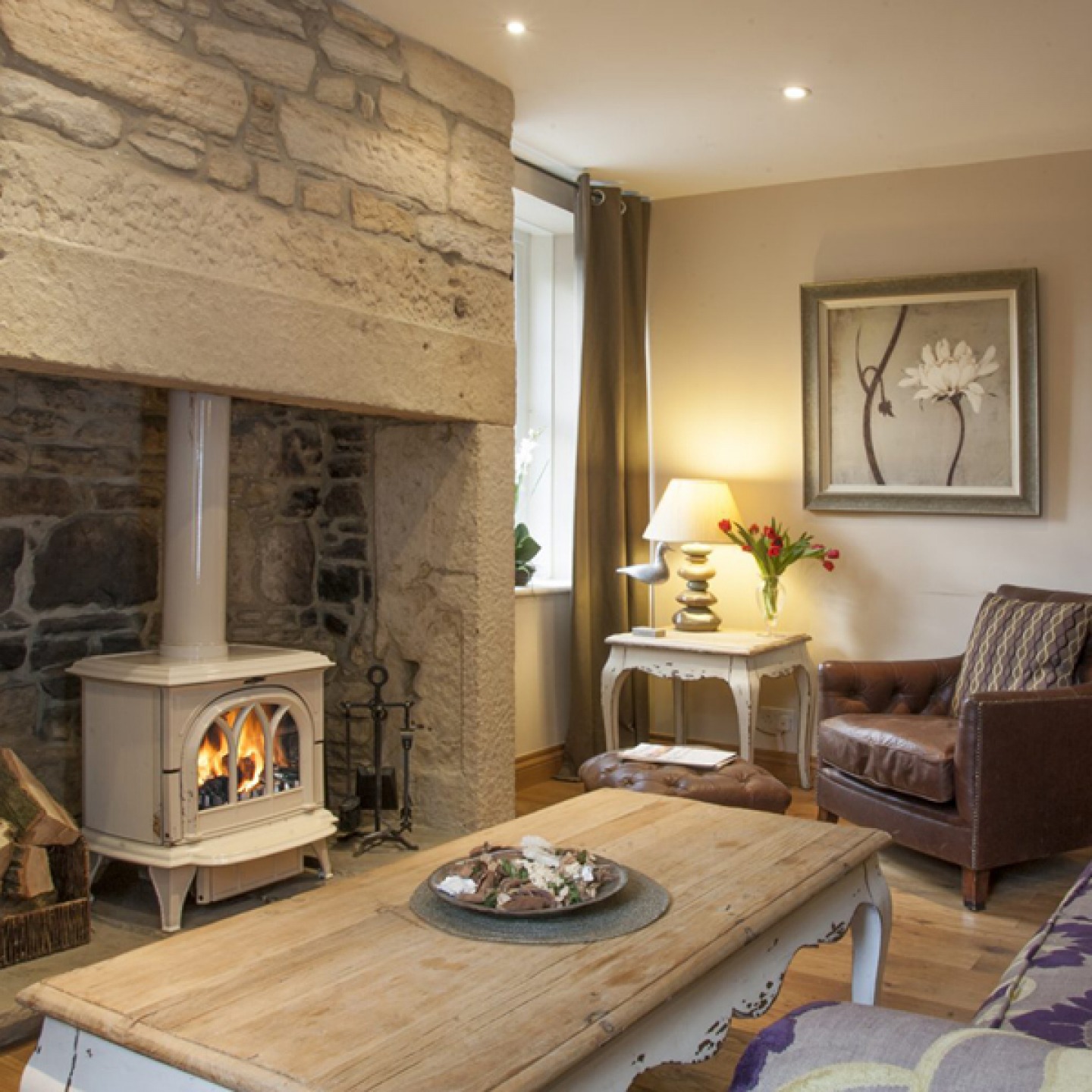Cosy Neutral Lounge at Lane End Cottage