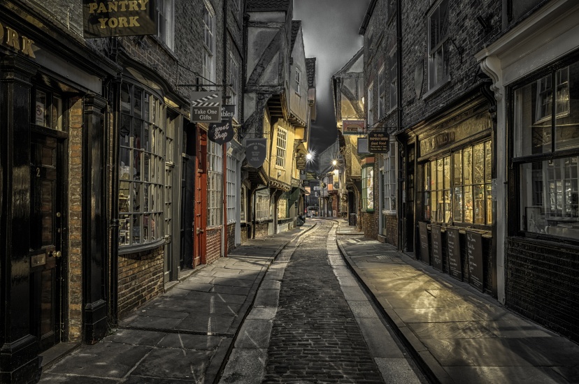 We Speak to Leigh Russell about her York-set Crime Fiction