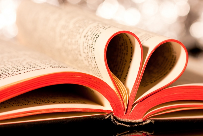 Love books © Ofiplus - Dreamstime.com