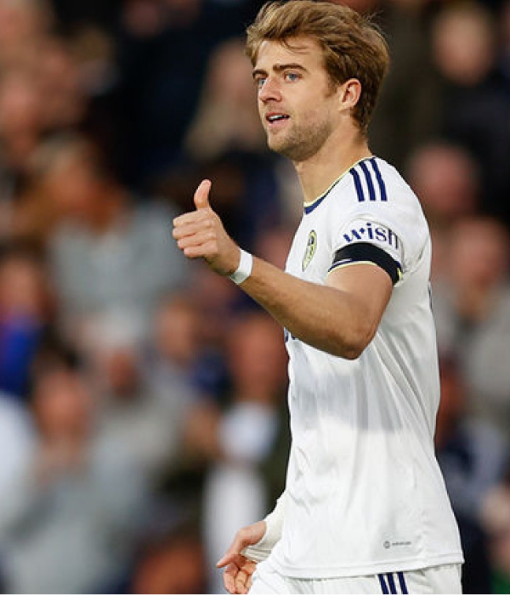footballer giving thumbs up