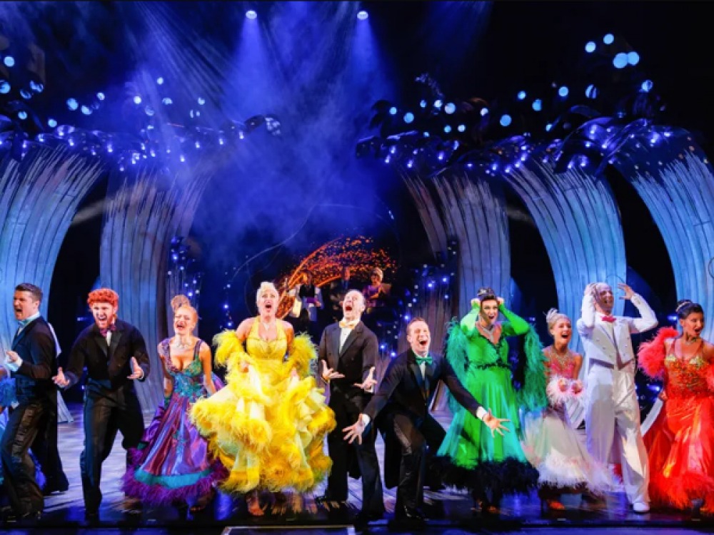 STRICTLY BALLROOM
