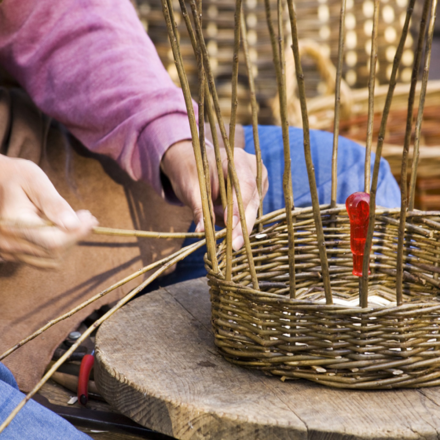 Willow Weaving at Out of the Woods