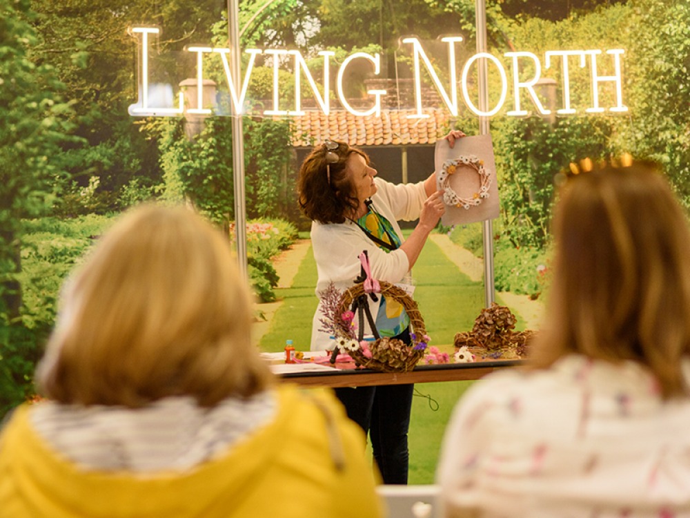  Living North LIVE Lounge