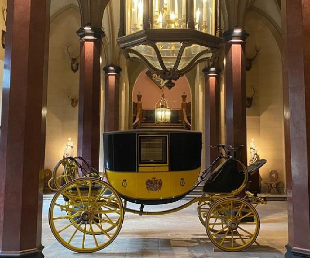 THE RABY STATE COACH