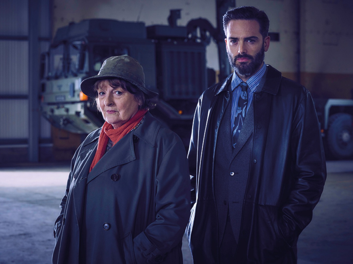 Vera and male detective on set