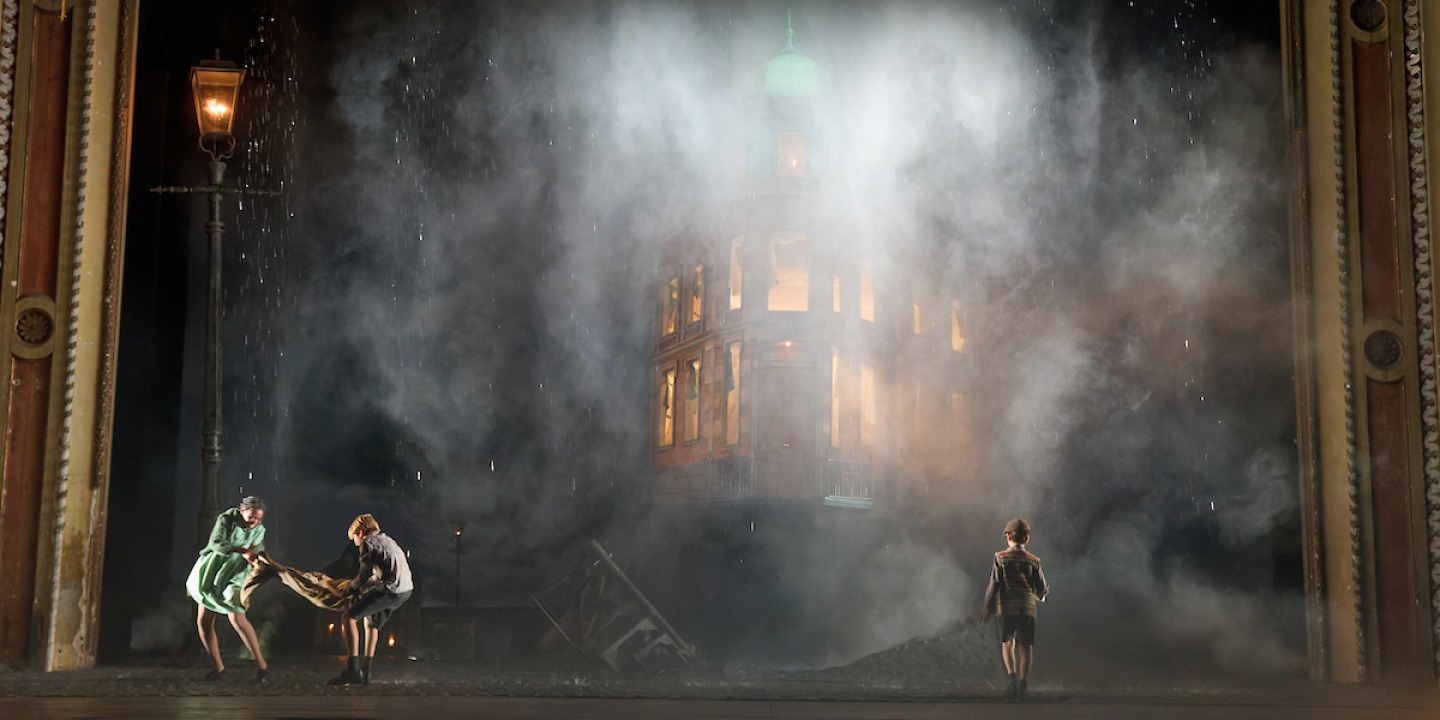 An Inspector Calls at Sunderland Empire until 12th April