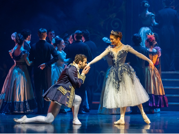 Review: Scottish Ballet Returns to Newcastle Theatre Royal with Cinders!