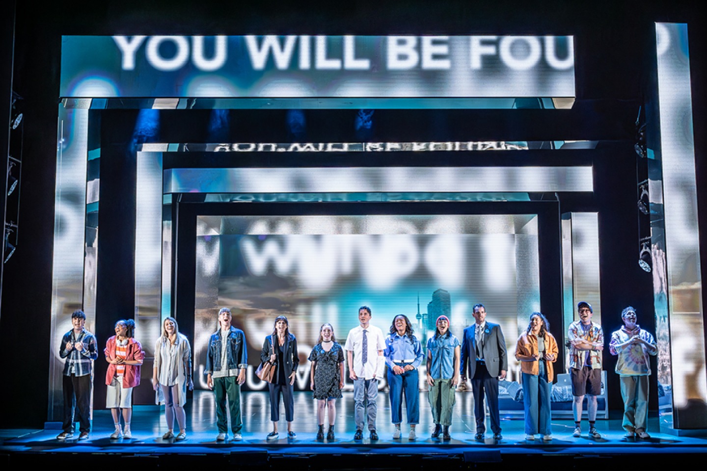 Cast of Dear Evan Hansen UK Tour