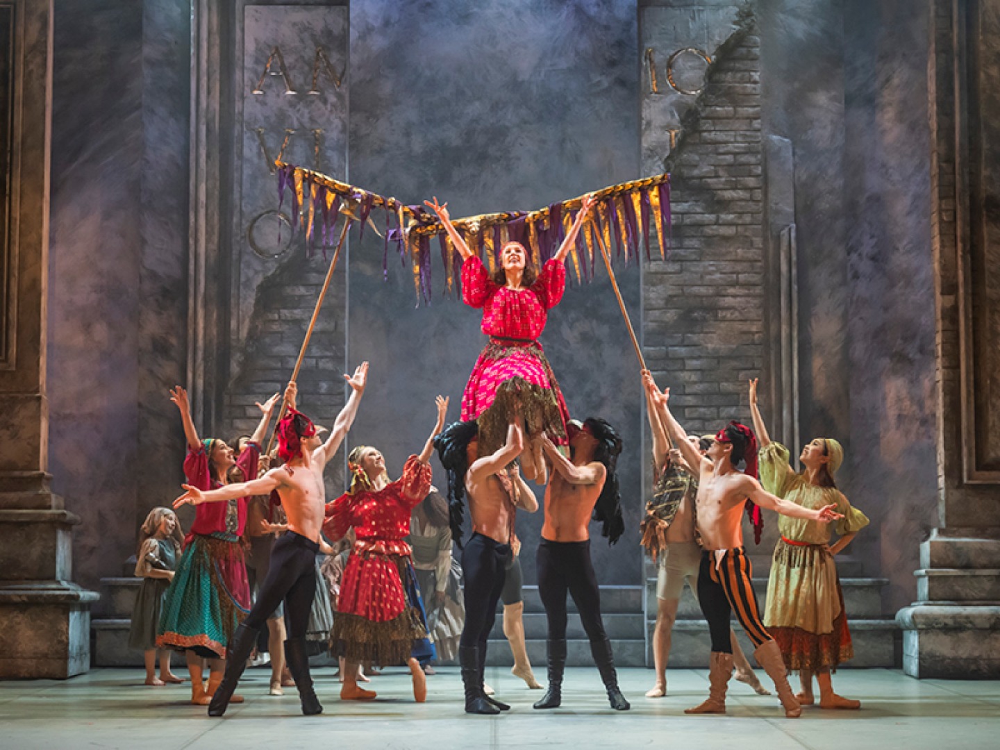 Northern Ballet dancers in Romeo and Juliet.