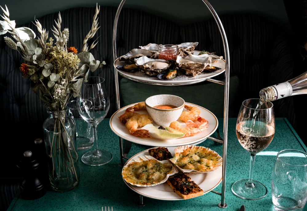 seafood Afternoon tea with rose wine