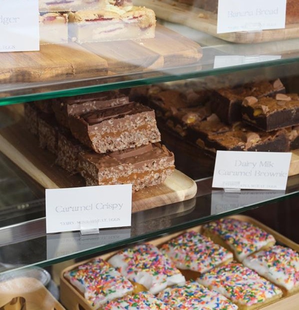 El Bakes cakes in display counter