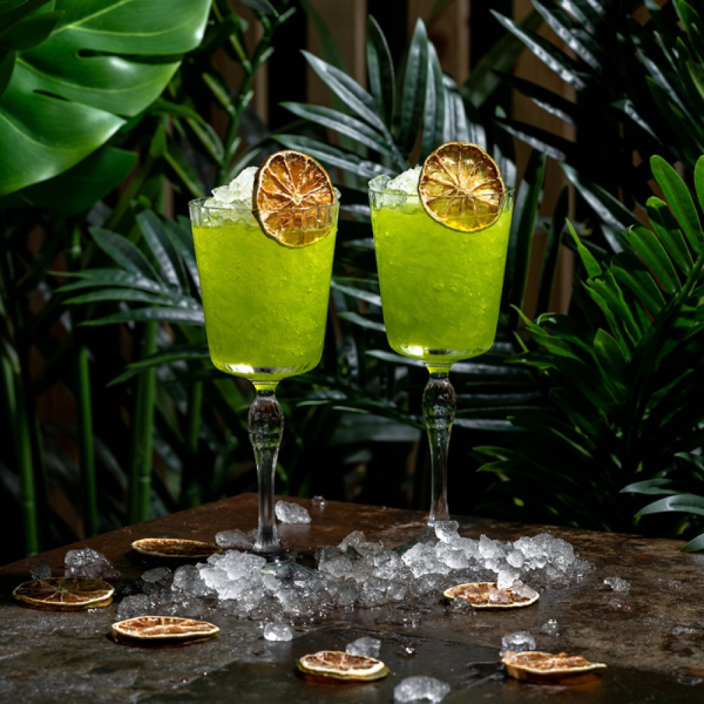 Cocktails at Hula Co