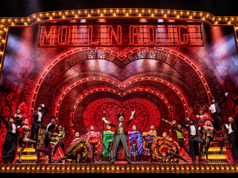 Moulin Rouge The Musical Paints Sunderland Red