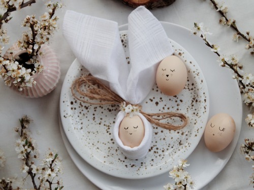 How to Have an Egg-cellent Easter Weekend