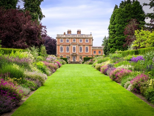 Win Your Way to the Harrogate Autumn Flower Show