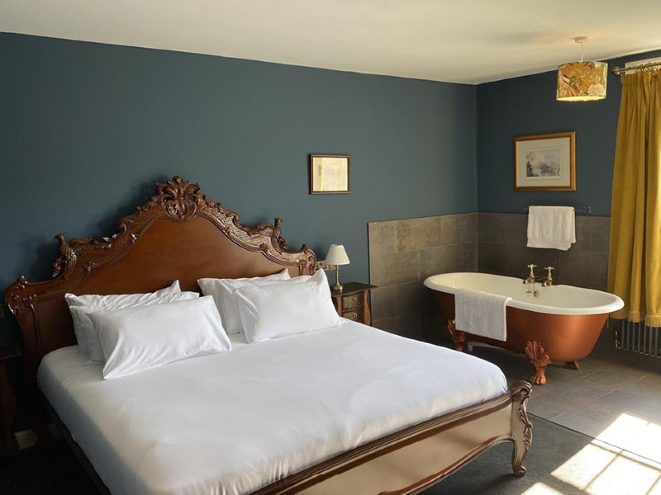 Win a TwoNight Stay with Dinner, Bed and Breakfast at Lairds House Living North